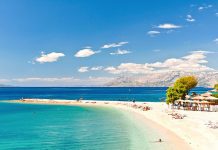 Vročinski val na hrvaški obali: Temperature zjutraj že nad 30°C