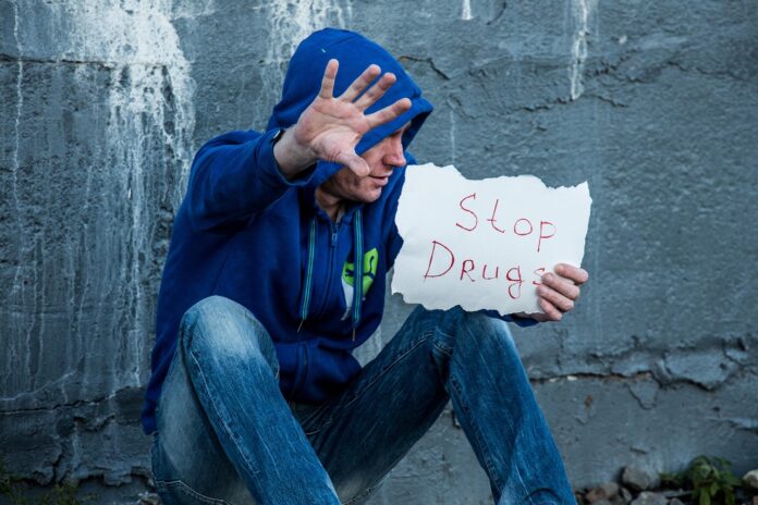 mednarodni-dan-boja-proti-drogam-pretrgajmo-verigo-preventiva-zdravljenje-in-okrevanje-za-vse-685d6eb31152a-1750953651