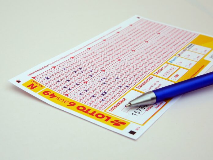 sanjski-dopust-na-hrvaskem-italijanska-druzina-na-dopustu-zadela-eurojackpot-68497ddc42a8d-1749646812
