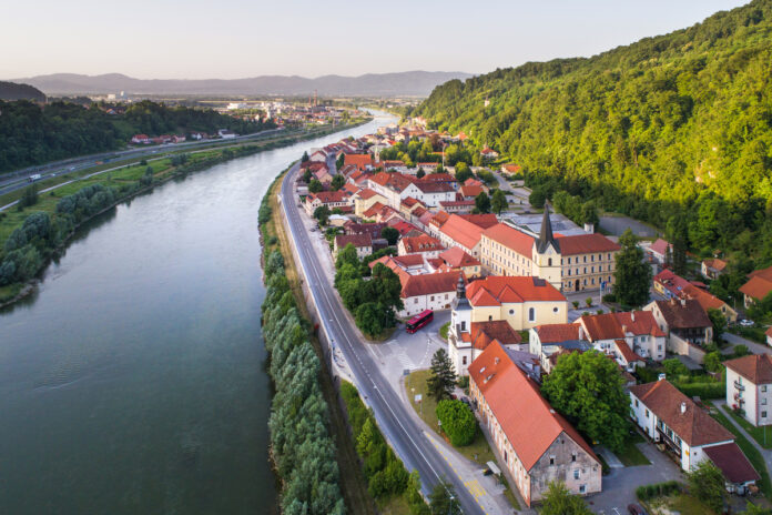 krsko-pridobilo-dovoljenje-za-novo-solo-v-mestnem-jedru-68ba8aa23af52-1757055650