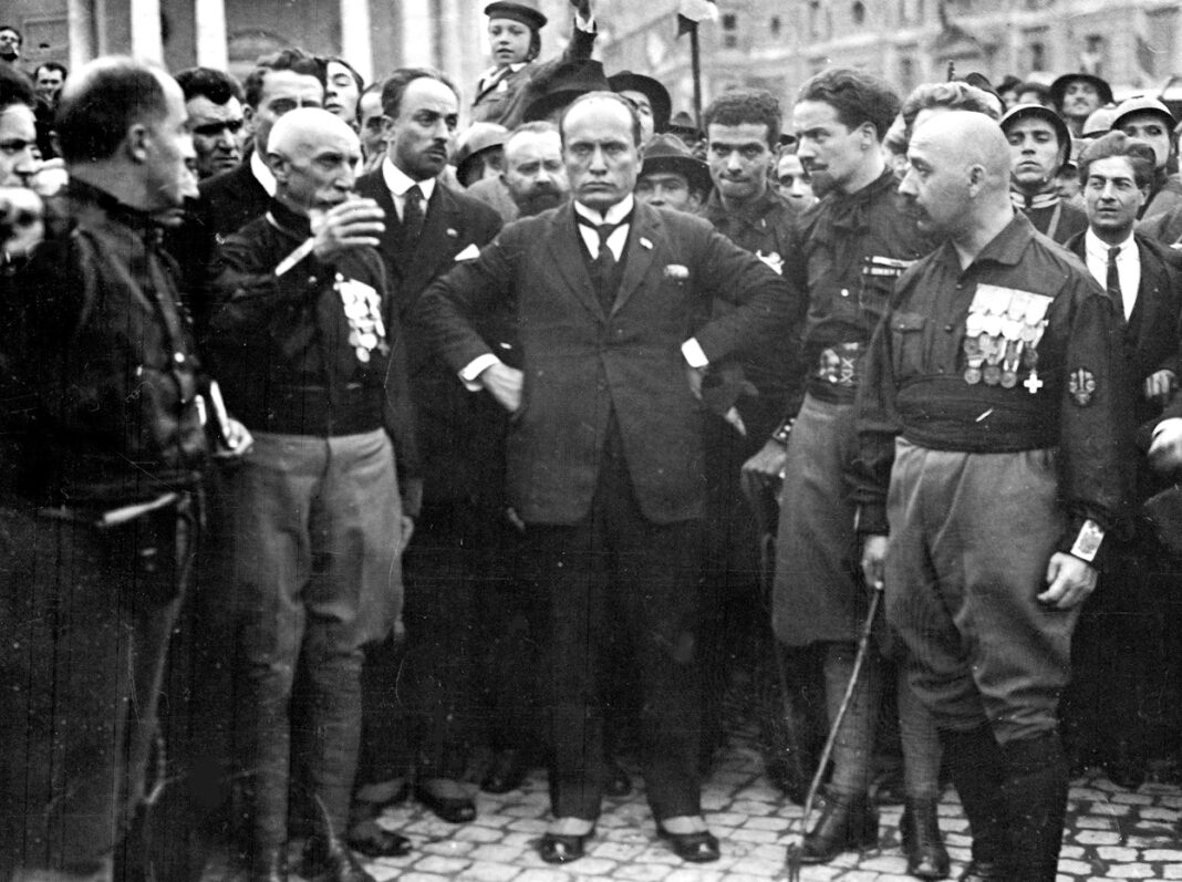 Naples_Fascist_rally_on_24_October_1922