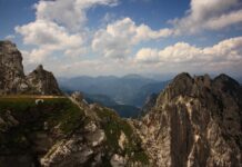 25 let od tragedije v Logu pod Mangartom: Spomin na plaz Stože