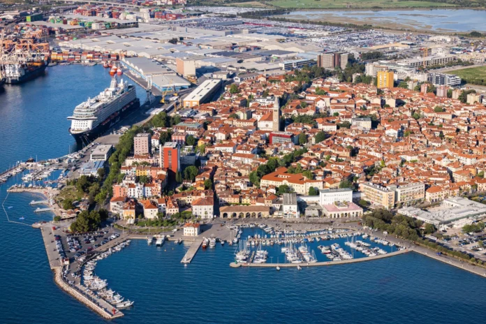 novi-odlok-v-kopru-uvaja-red-pri-privezih-in-koncuje-prevare-6916efb6bf7e7-1763110838