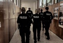 Novogoriški policist obsojen zaradi mobinga in groženj