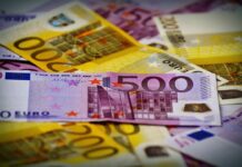 Porast osebnih nakazil iz EU: 52 milijard evrov v preteklem letu