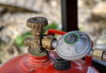 Tihi ubijalec: 77-letnica v bolnišnici zaradi zastrupitve z ogljikovim monoksidom