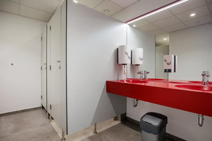 v-crnomlju-se-lahko-pohvalijo-z-naj-javnim-straniscem-692de5db0c5a8-1764615643