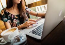 Zakaj mladi tako pogosto menjajo službo?