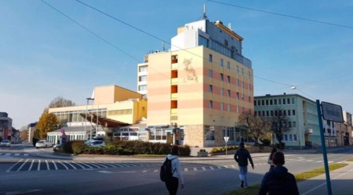 vlom-v-hotel-diana-v-murski-soboti-policija-isce-sledi-in-pricevanja-6984ccb96c597-1770310841