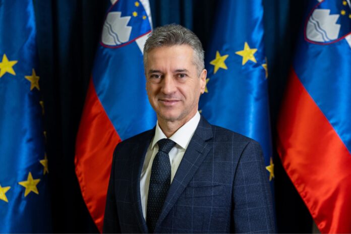 robert-golob-in-gibanje-svoboda-slavita-zmago-na-volitvah-video-69c1719cc32e6-1774285212