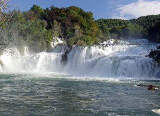 Skorajšnji zaključek gradnje mostu čez Krko prinaša nova obzorja za Mršečo vas