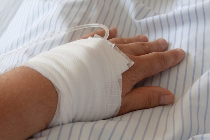 uspesna-dvojna-transplantacija-pljuc-v-ljubljani-zgodba-o-predanosti-in-resenih-zivljenjih-69c93e7f68ae3-1774796415