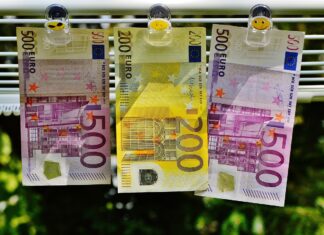 Elitne davčne oaze: Bogastvo skrito pred svetom