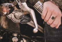 Nemčijo pretresa: Racije razkrile kriminalno mrežo Hells Angels