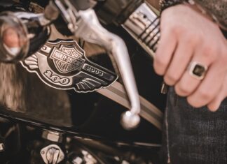 Nemčijo pretresa: Racije razkrile kriminalno mrežo Hells Angels