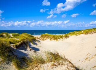 Občina Izola naznanila veliko dražbo nepremičnin 2026