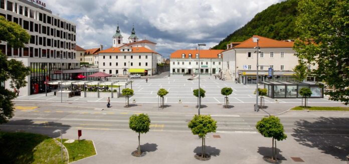 policija-v-postojni-preiskuje-sum-poskusa-uboja-69d4b98875be6-1775548808