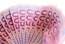 Poslovnež iz Trsta po nesreči odvrgel 7000 evrov v smeti!