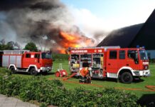 Siloviti požar na Koroškem: 250 gasilcev in 6 helikopterjev v akciji #foto