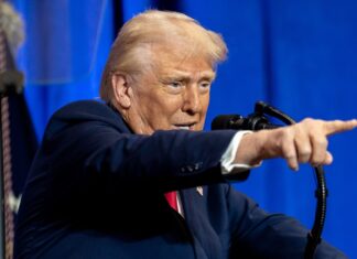 Trump napoveduje silovit napad na Iran: “Vrnili ga bomo v kameno dobo”