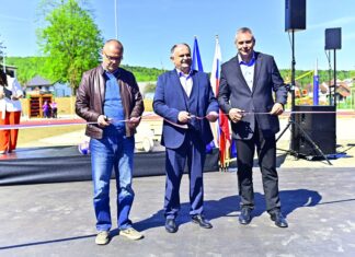 Velika pridobitev za Mirno Peč: odprli sodoben športni park, ki bo povezal vse generacije