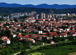 Kdo bo oživil kavarno EPIC v Novi Gorici #foto