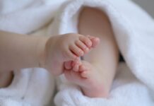 Ko dvom o obsodbi izrazi tudi sodnik: Prodaja kapljic proti krčem privedla do obsodbe