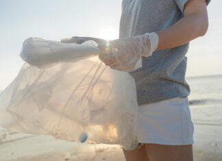 Nemčija kot vodilna izvoznica plastičnih odpadkov: Globalni izzivi in posledice