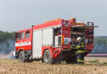 Nesreča v Škofji Loki: Trčenje gasilnega vozila z motoristom