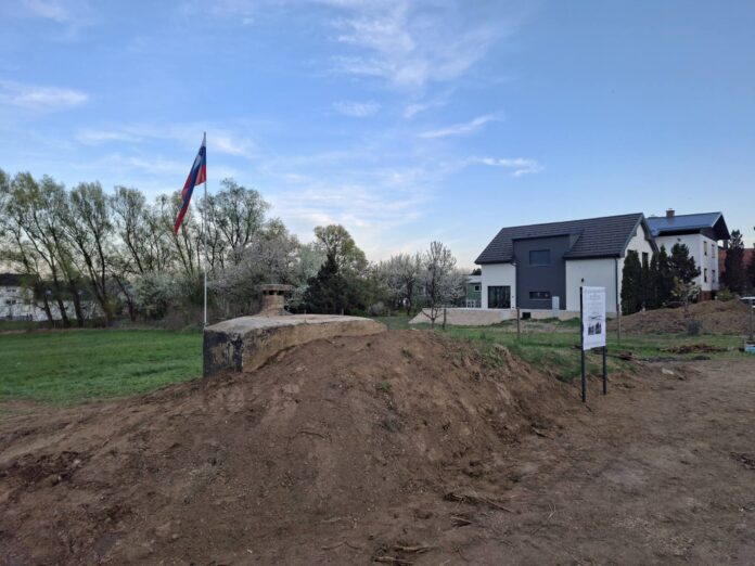 obnovljeni-bunker-v-razvanju-razkriva-skrite-zgodbe-preteklosti-6a008f7750c14-1778421623