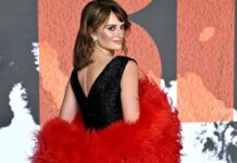 Penelope Cruz ganjena do solz: 20-minutne ovacije v Cannesu #video