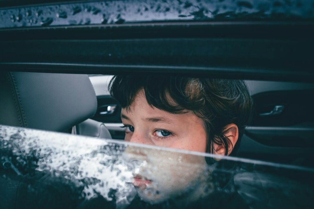teen-drive-car