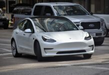 Tesla širi proizvodnjo v Berlinu: 1000 novih zaposlitev!