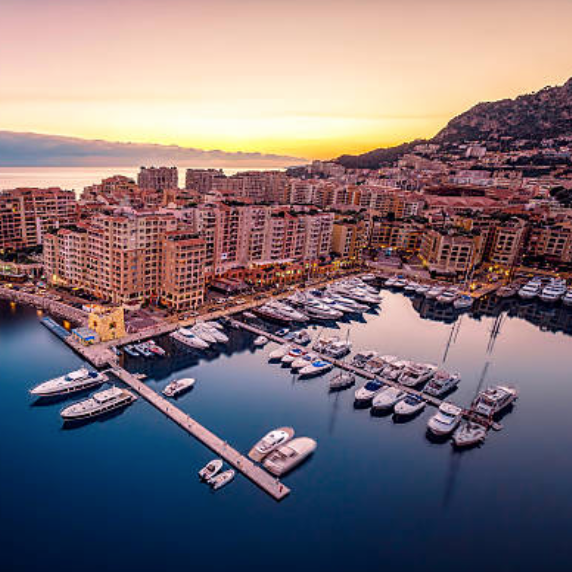 Monaco, stran fb
