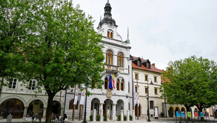 minister-razkril-ambiciozen-nacrt-selitve-v-novo-mesto-6a4d3ec32ace6-1783447235