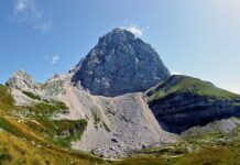 Mladoletniki iz Italije v bolnišnici po nesreči na Mangartu, v zraku helikopter