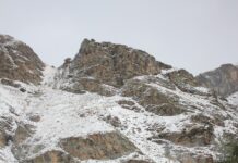 Tragedija na Elbrusu: Vremenske razmere in izkušnje alpinistov pod drobnogledom