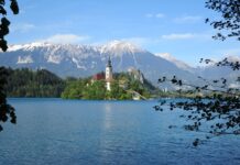 Drama na Blejskem jezeru: Reševanje turistov iz neurja