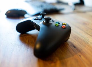 Microsoft šokira igralce: Xbox konzole v Evropi dražje za 50%