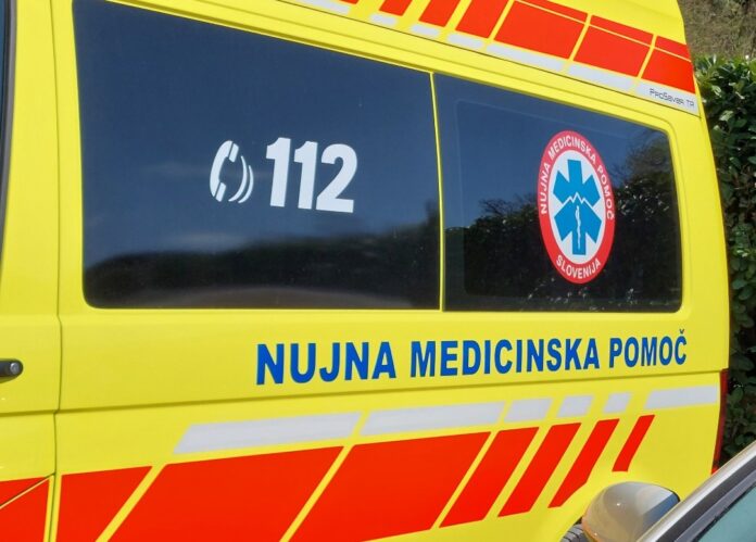 nasilni-spor-zaradi-parkiranja-v-piranu-starejsi-moski-huje-poskodovan-6a86b41636baa-1787212822