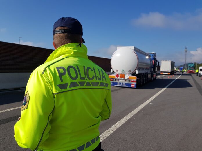 policija-zacenja-obsezno-akcijo-proti-prehitrim-voznikom-6a709ef2557f7-1785765618