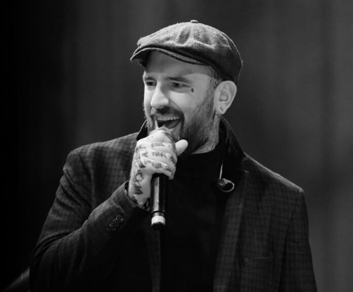 Ben Saunders vir fb stran pevca