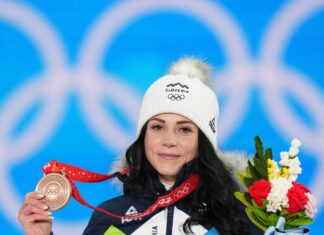 Gloria Kotnik presenetila s poletnimi družinskimi utrinki#foto