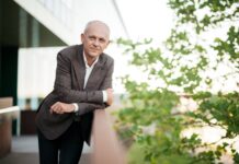 Bauman po vstopu v tekmo pokazal, kdo stoji za njim: Med podporniki znana mariborska imena