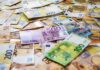 Drugod denar, subvencije za elektriko in pomoč podjetjem: Kaj ob energetski krizi dobijo drugje, česar pri nas ni?