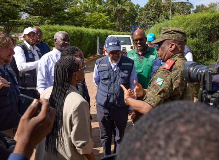 ebola-v-kongu-uhaja-izpod-nadzora-skoraj-3200-mrtvih-resnicno-stevilo-okuzenih-bi-lahko-bilo-se-veliko-vecje-6a9e6f26eab8e-1788768038