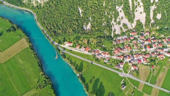 edinstvena-dozivetja-v-slovenski-vasi-kulinarika-in-kultura-6ab2b41517a12-1790096405