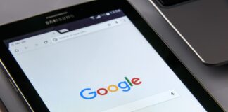 Google pod pritiskom: Evropska zakonodaja preoblikuje iskalnik