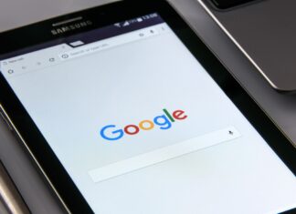 Google pod pritiskom: Evropska zakonodaja preoblikuje iskalnik