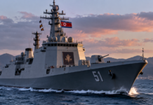 Kim pokazal novo orožje: Severna Koreja v morje poslala rušilec, ki naj bi nosil tudi jedrsko orožje #foto